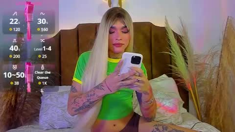 Snapshot of alicejhonsonn chatting on March 6, 3:13 am alicejhonsonn online show from March 6, 3:13 am