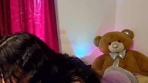Alicekingdom online show from May 16, 7:01 pm