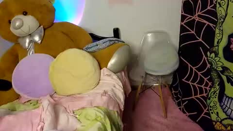 Alicekingdom online show from November 24, 1:59 am