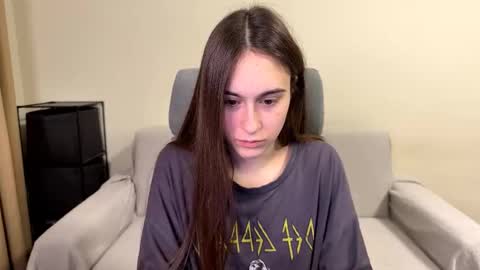 alicekollt online show from March 18, 9:42 pm