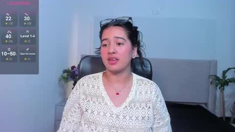 Snapshot of alicemayer1 chatting on February 6, 12:54 am Alice online show from February 6, 12:54 am