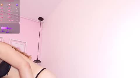alicemillerr_ online show from February 17, 10:16 pm