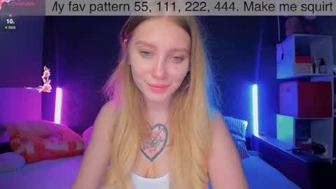 Alice  online show from March 8, 1:14 pm