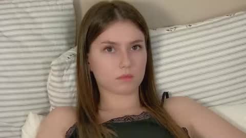 alicemoreno online show from September 18, 6:56 pm