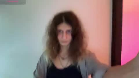 AlicePinkhead online show from May 29, 9:40 am