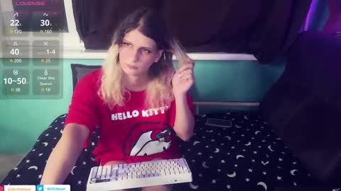 Snapshot of alicepinkhead chatting on February 11, 7:38 pm AlicePinkhead online show from February 11, 7:38 pm
