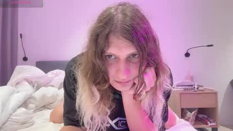 AlicePinkhead online show from November 24, 9:41 am