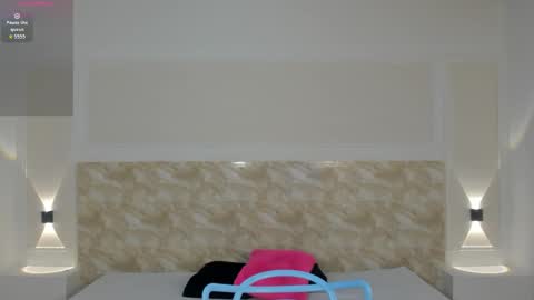 AliceRoss online show from October 18, 10:03 pm