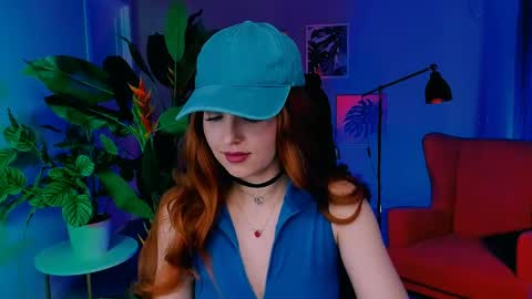 alicesmite online show from May 16, 1:43 pm