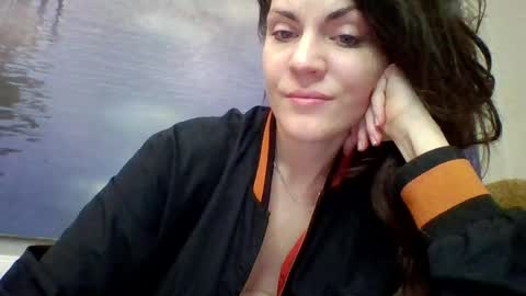 AliceTailorrr online show from April 28, 7:56 am
