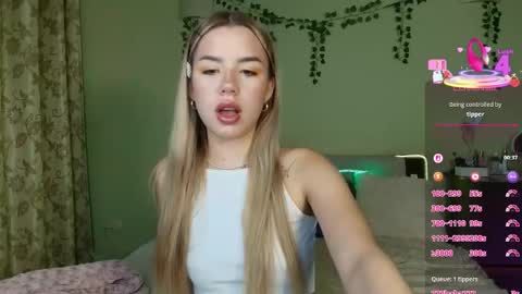 Sweet  Alice online show from September 29, 9:25 pm