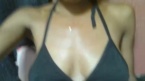 Snapshot of alicia253177 chatting on March 1, 8:34 am alicia253177 online show from March 1, 8:34 am