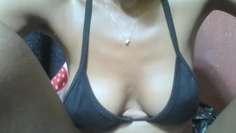 Snapshot of alicia253177 chatting on February 27, 11:06 am alicia253177 online show from February 27, 11:06 am