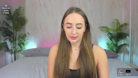 Snapshot of alicia_edwards chatting on January 24, 2:28 am Mia online show from January 24, 2:28 am