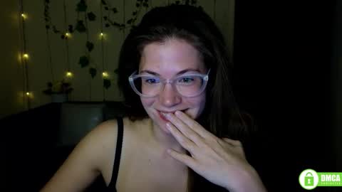 Alicia online show from September 25, 11:50 am