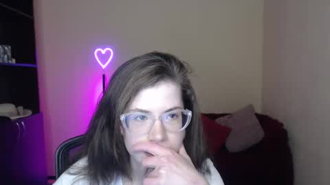 Snapshot of alicia_folow chatting on February 7, 12:39 pm Alicia online show from February 7, 12:39 pm