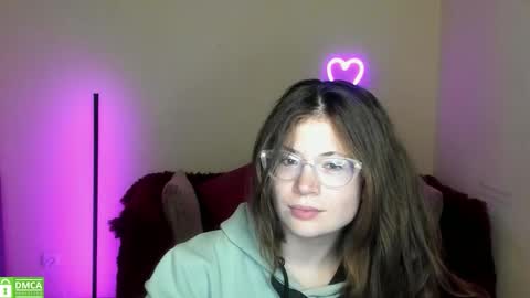 Snapshot of alicia_folow chatting on September 9, 11:21 am Alicia online show from September 9, 11:21 am