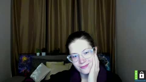 Alicia online show from October 19, 11:37 am