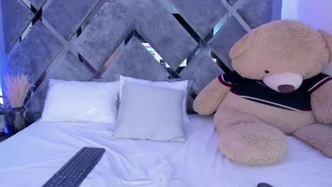 Snapshot of alicia_jerez1 chatting on January 14, 7:00 pm Alice online show from January 14, 7:00 pm