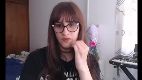 Alice online show from June 11, 4:49 pm