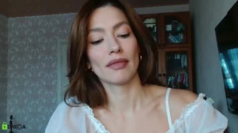 Alicia online show from November 13, 8:50 am