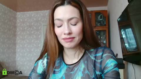 Alicia online show from February 13, 8:06 am