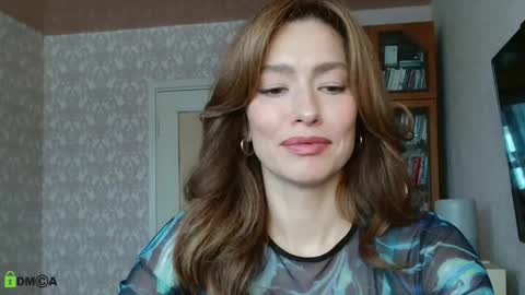 Alicia online show from December 5, 8:46 am