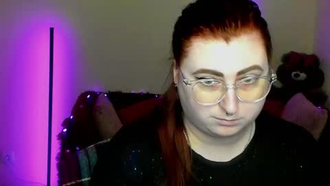 Alicia online show from April 13, 11:25 am