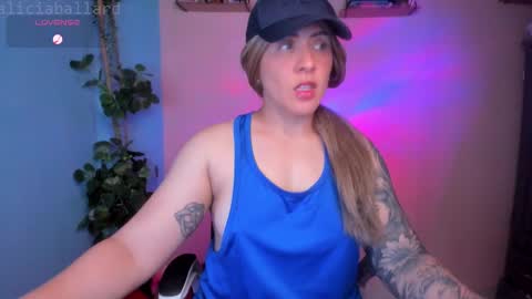 Jennyfer online show from March 15, 9:07 pm