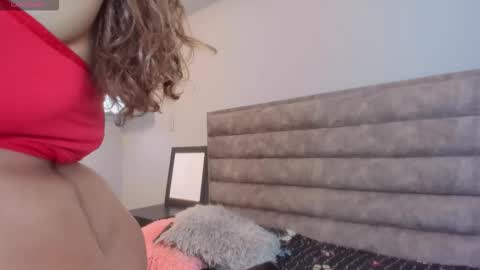 Alicia online show from October 16, 1:00 pm