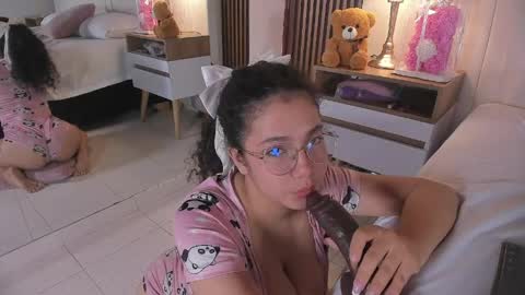 LUNA online show from April 10, 11:59 am