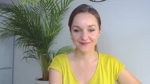 Alicia online show from December 2, 8:03 am