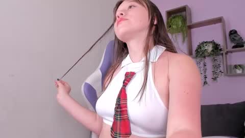 aliciamoonx online show from October 7, 12:01 pm