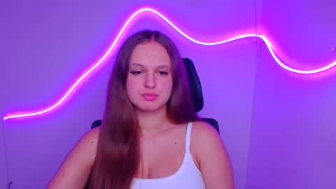 Alicie online show from September 18, 11:25 am