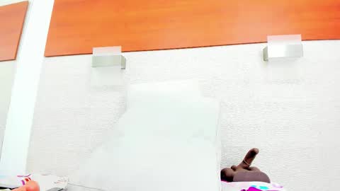 im tutti online show from December 17, 5:58 am