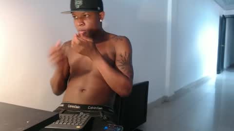 Snapshot of alid_17 chatting on March 11, 8:20 pm Alid 17 online show from March 11, 8:20 pm