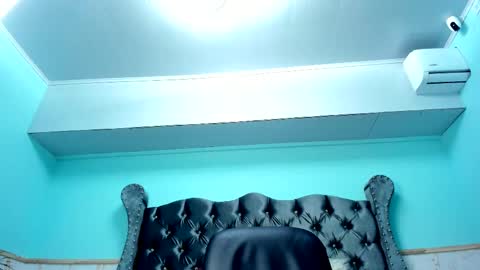 Snapshot of aliice_greco chatting on January 30, 1:22 am Alice online show from January 30, 1:22 am