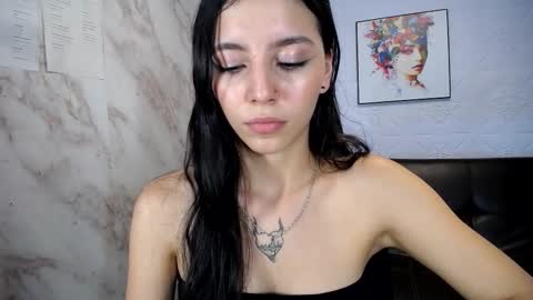 Snapshot of aliice_greco chatting on March 4, 12:18 am Alice online show from March 4, 12:18 am