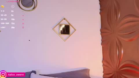 Snapshot of aliiceowen chatting on February 17, 5:14 am Alicie online show from February 17, 5:14 am