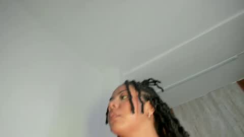 alika online show from January 11, 11:00 pm