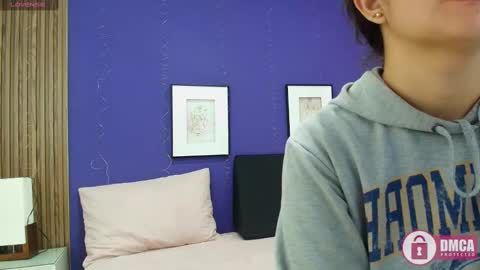 Snapshot of alina_martinelli chatting on February 28, 11:36 am Alina online show from February 28, 11:36 am