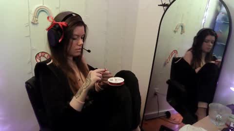 Snapshot of alina_nightshade chatting on December 24, 9:55 pm Alina Nightshade online show from December 24, 9:55 pm