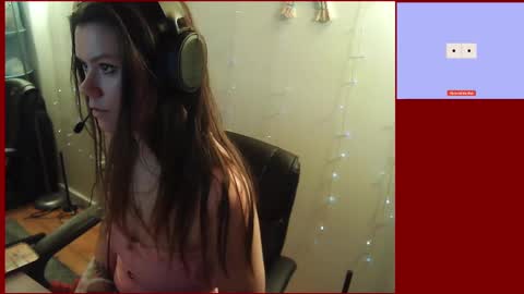 Snapshot of alina_nightshade chatting on December 19, 8:44 pm Alina Nightshade online show from December 19, 8:44 pm