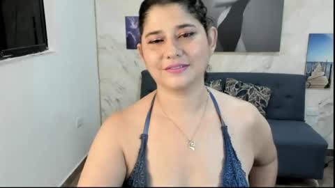 alinabozz1 online show from June 7, 11:54 pm