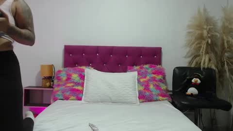 lili online show from March 11, 3:25 am