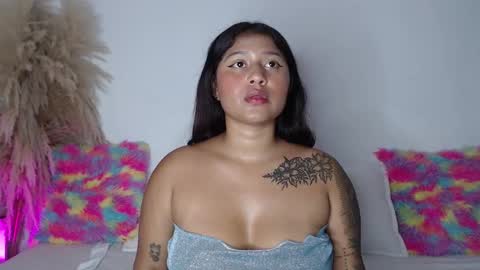 lili online show from February 28, 5:04 am