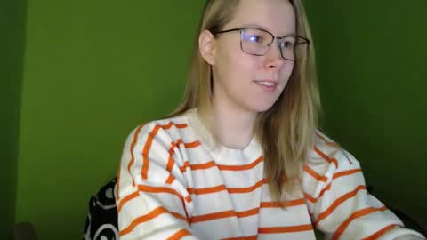 alinasei online show from March 2, 7:15 am