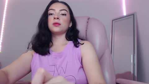 Snapshot of alisa__cain chatting on February 7, 6:03 am Alejandra online show from February 7, 6:03 am