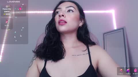 Snapshot of alisa__cain chatting on March 10, 5:00 am Alejandra online show from March 10, 5:00 am