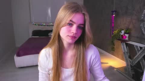 Snapshot of alisa_glamur chatting on March 1, 2:02 pm alisa_glamur online show from March 1, 2:02 pm